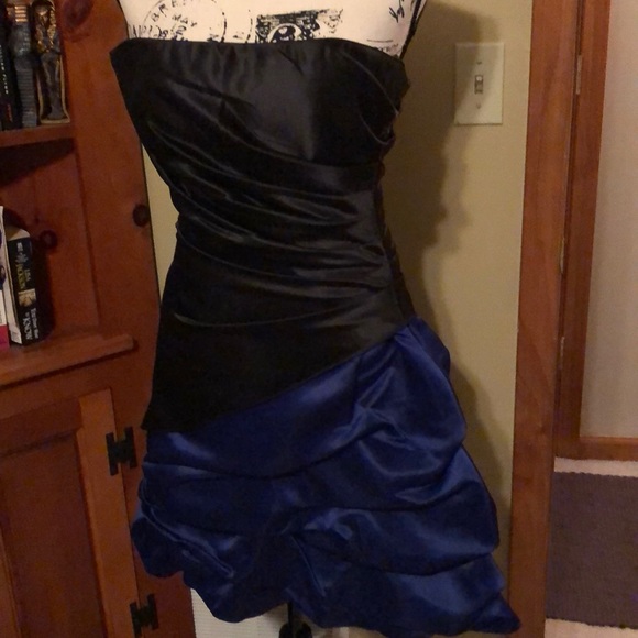 Black and Blue satin strapless/string strap dress - Picture 2 of 6